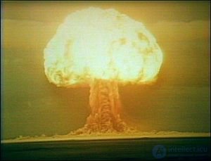 Ядерное оружие и Поражающие факторы , параметры и действие , неприемлемый ущерб, будущее